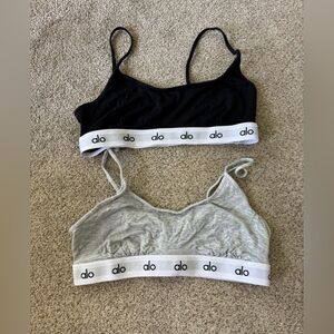 ALO Yoga Women's Black and Gray Sports Bras